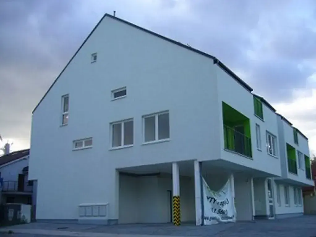 Bytový dom Čierna voda, exteriér