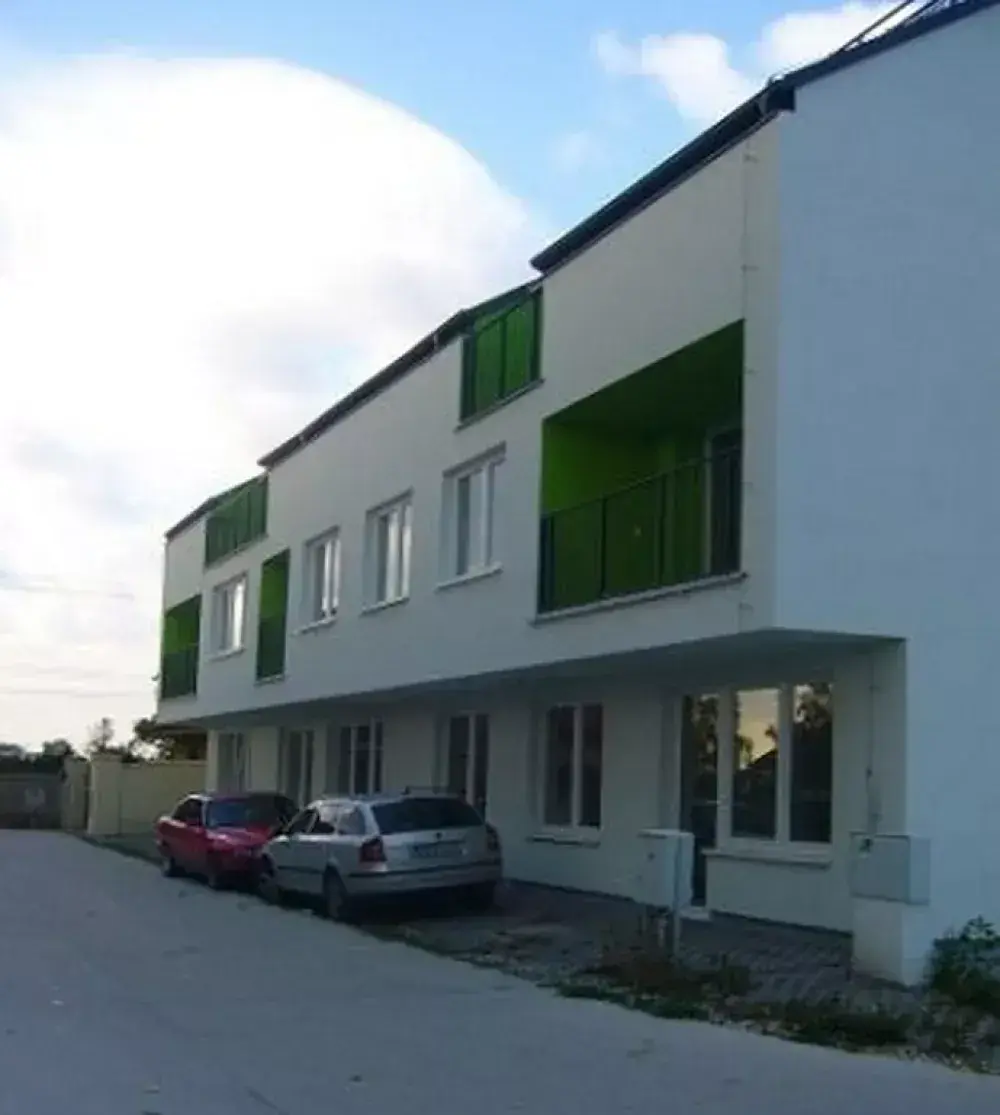 Bytový dom Čierna voda, exteriér