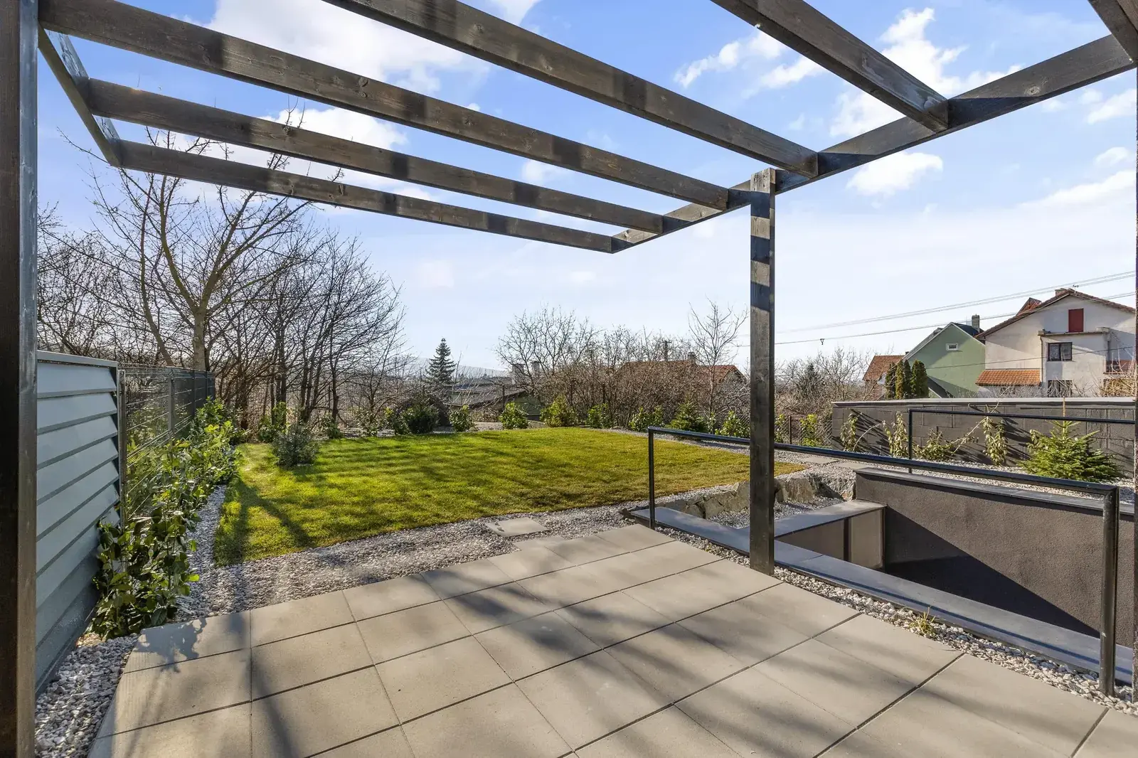 Villa Duo, realizácia