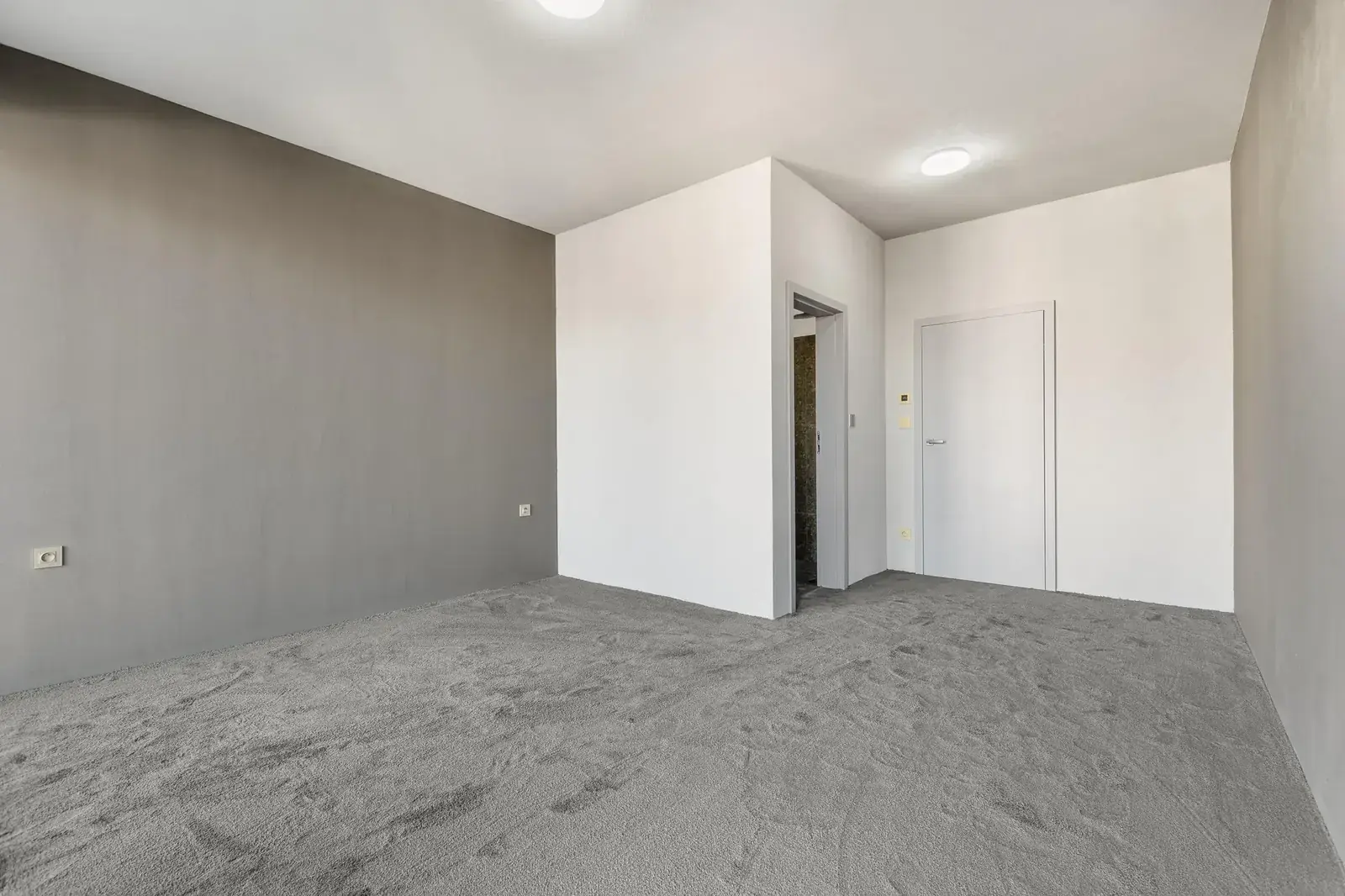 Villa Duo, realizácia