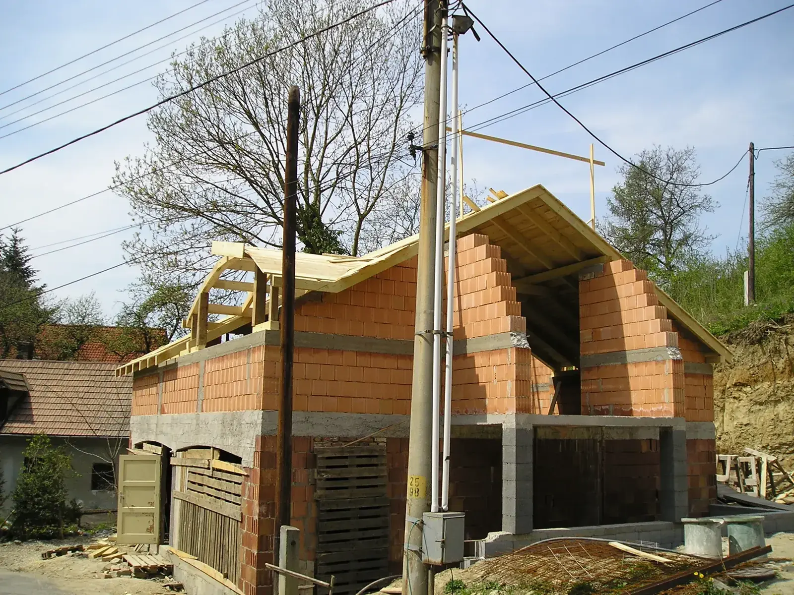Villa Rut s garážou, stavebná činnosť