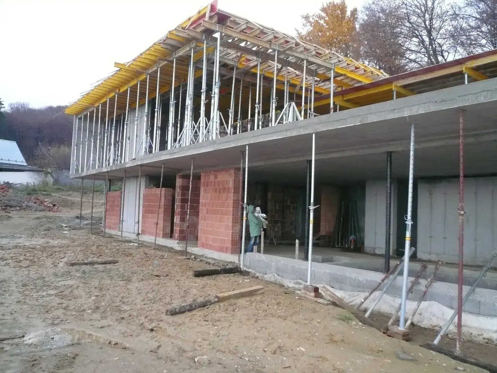 Villa Sali, stavebná činnosť